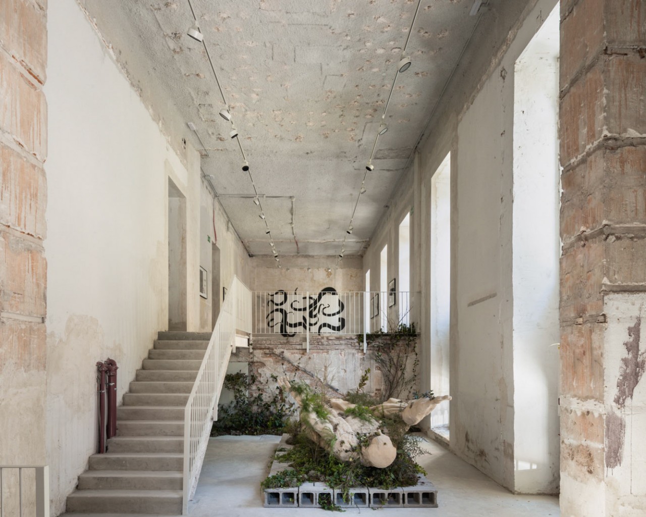 Ivan Argote, 「Aliens in Madrid」, 2021